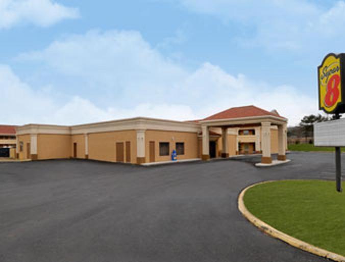 Super 8 By Wyndham Danville Exterior photo